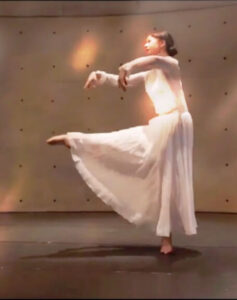 Momoko ジャズダンス講師